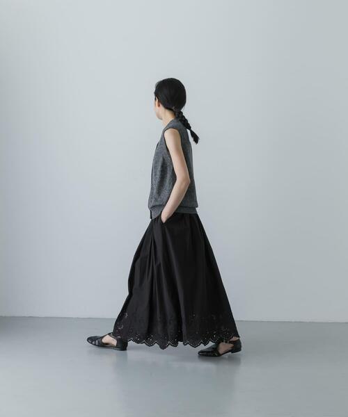 かぐれ（カグレ）の「スカラップ刺繍ギャザースカート（スカート