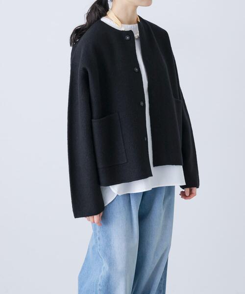 かぐれ（カグレ）の「圧縮ウールショートジャケット（ノーカラー