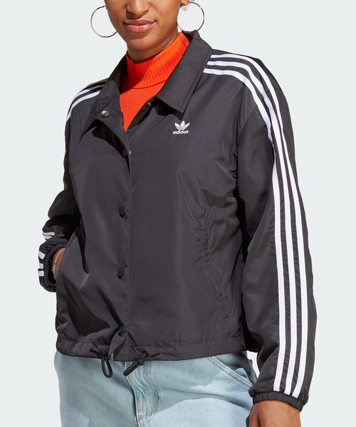 adidas（アディダス）の「アディカラー クラシックス スリーストライプ