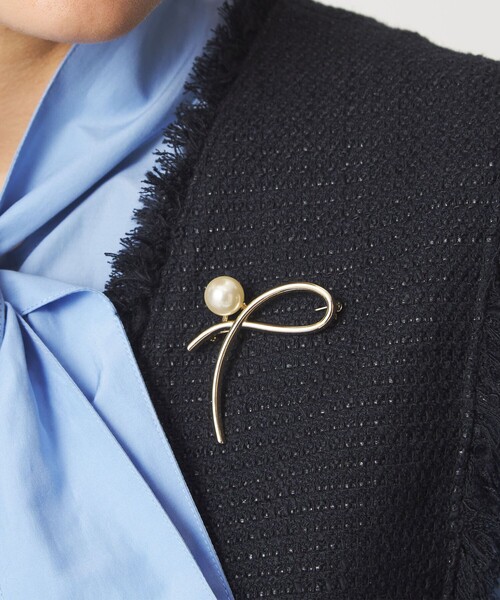メタルライン＆フェイクパール ブローチ（ブローチ/コサージュ