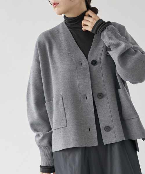 IENA（イエナ）の「スーパーファインスムースショートカーディガン