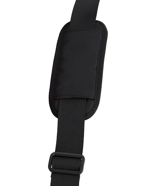 Ameri（アメリ）の「USEFUL MILITALY SQUARE BAG（ショルダーバッグ