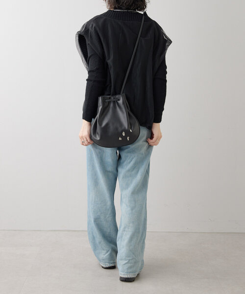 セール】《軽量290g/本革/2way》カフェパーツチャーム付き巾着バッグ