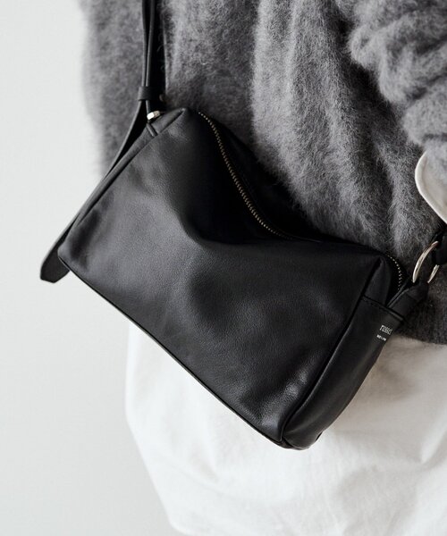 レザースクエアショルダーバッグ（ショルダーバッグ）｜russet