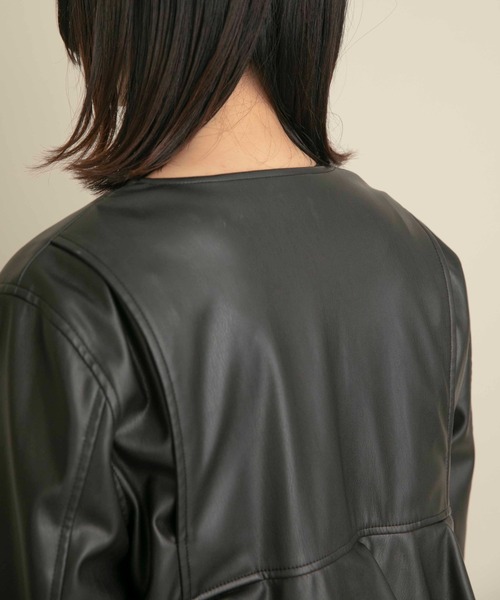 Eimee Law（エイミーロウ）の「バックフリル合成皮革ライダース