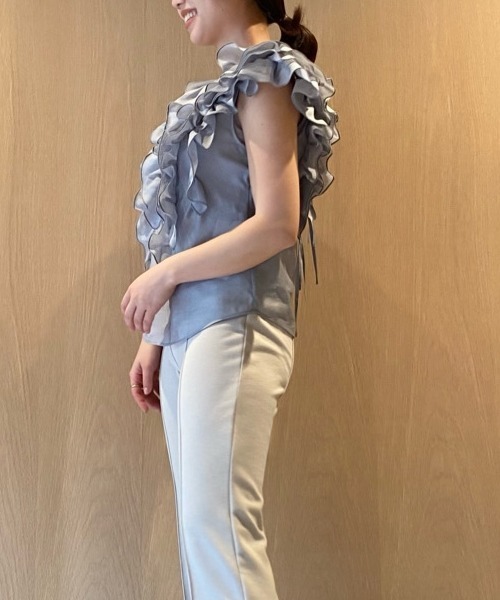 SNIDEL（スナイデル）の「バックデザインフリルブラウス（シャツ