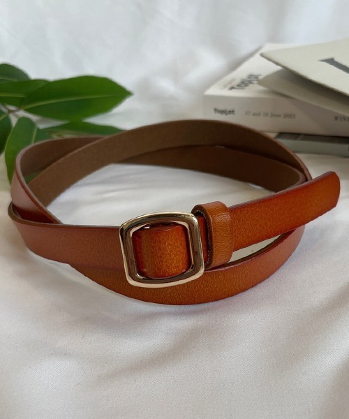 旬な装いをおしゃれに彩る。オーバル スクエア ラウンドバックル