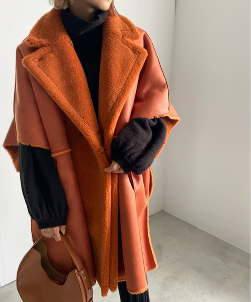 Ameri（アメリ）の「REVERSIBLE BOA PONCHO COAT（ポンチョ）」 - WEAR