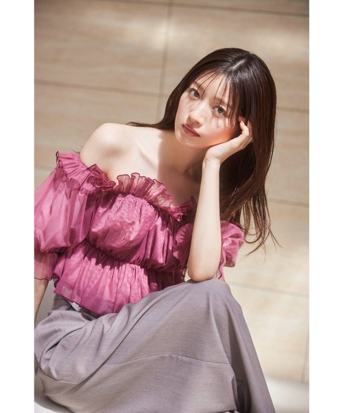 SNIDEL（スナイデル）の「Sustainableギャザーオフショルブラウス