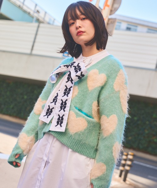 美品 モラビト レザーロゴチャーム付き ニットブルゾン カーディガン 40 フラワーモチーフ＆リボン付きバイカラーニットカーディガン