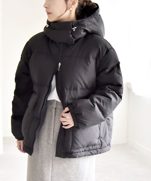 セール】quaranciel: フーディー & ハイネック 2way ショート ダウン