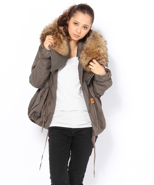 goa（ゴア）の「ラクーンファー付ショートモッズコート（モッズコート