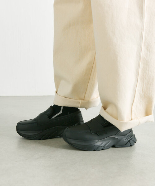 PUMA（プーマ）の「【PUMA(プーマ)】LOAFYR WNS PUMA BLACK ウィメンズ