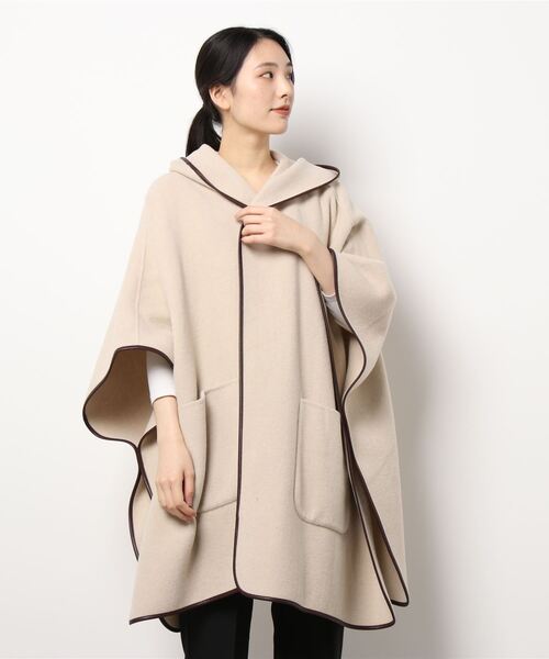 Mila Owen（ミラオーウェン）の「フード付きポンチョ接結コート