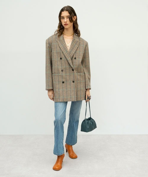 Mila Owen（ミラオーウェン）の「テーラードダブルコートジャケット