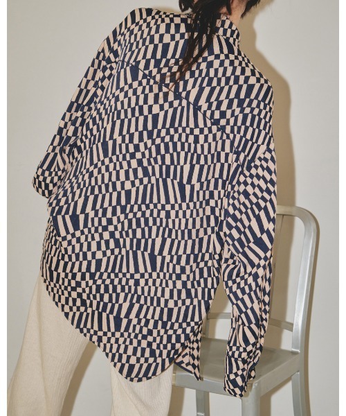 TODAYFUL（トゥデイフル）の「ジオメトリックオーバーシャツ（シャツ