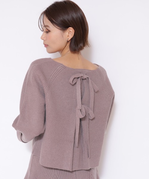 Apuweiser-riche（アプワイザーリッシェ）の「バックリボンミニニット