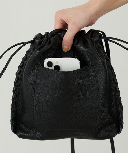 ear PAPILLONNER（イアパピヨネ）の「バックル巾着ショルダーバッグ S