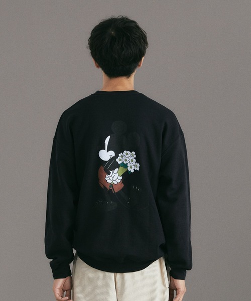 DELUXE（デラックス）の「DELUXE x Disney Crew neck sweat