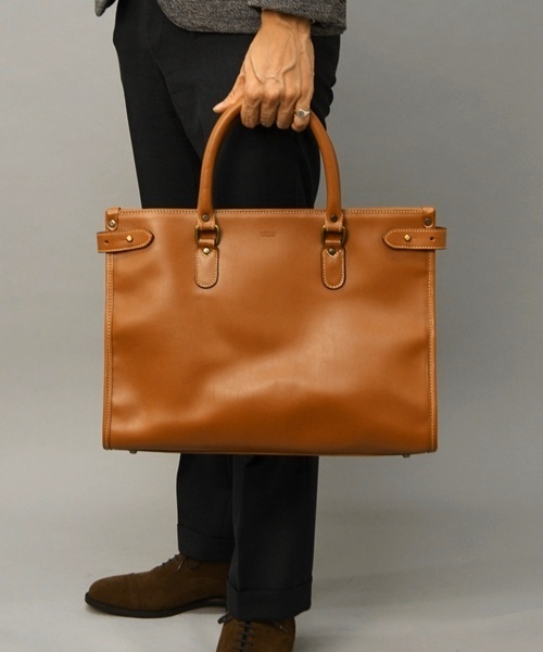 TUSTING（タスティング）の「TUSTING: レザー トート バッグ□（トート