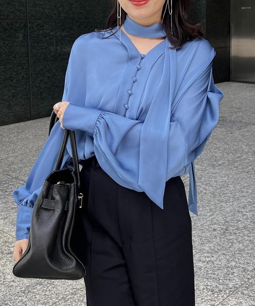 anuans（アニュアンス）の「フォルムスリーブタイブラウス（シャツ