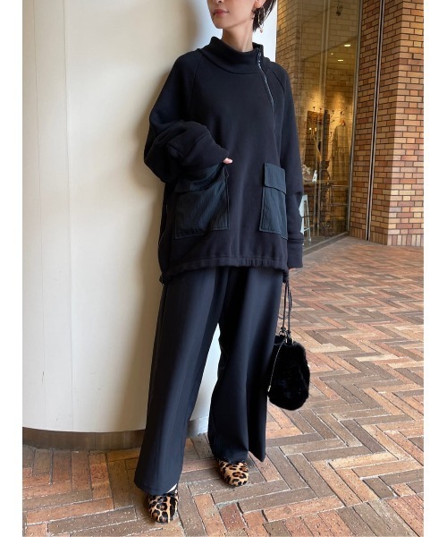 BEARDSLEY（ビアズリー）の「両サイドのジップでシルエットを変えて