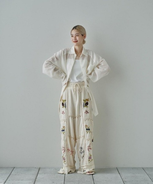 TODAYFUL（トゥデイフル）の「Embroidery Patchwork Trousers（その他