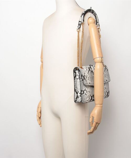 JAMES Convertible Xbody Flap ショルダーバッグ レディース | GUESS