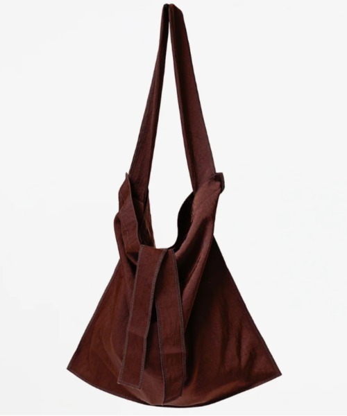 ITTI（イッチ）の「【LA PEAU DE GEM×ITTI】ショルダーレザーバッグ