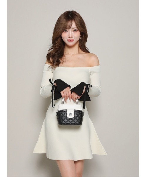 セール】オフショルフレアニットミニワンピース（ワンピース）｜Darich