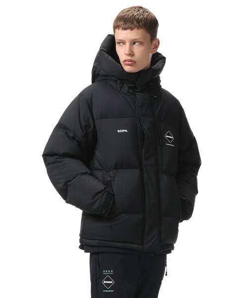 F.C.Real Bristol（エフシーレアルブリストル）の「TOUR DOWN PARKA