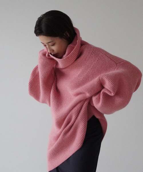 ETRE TOKYO（エトレトウキョウ）の「ワイドカラータートルニットプル