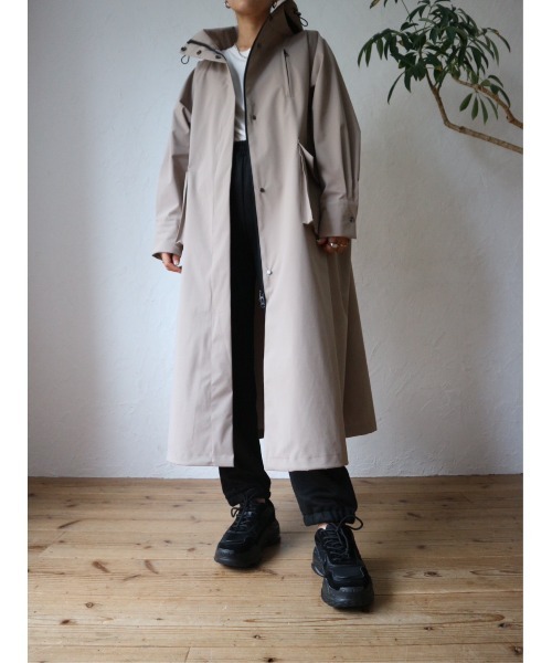 TRUNC（トランクエイティーエイト）の「Waterproof Tech Coat