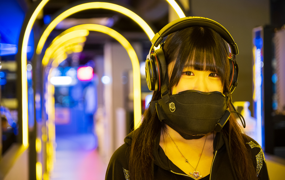 OMBRA v2｜絶叫プレイでストレス解消！マイク付きゲーミング防音マスク