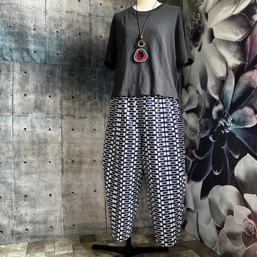 浴衣から作ったワイドパンツ ゆったりパンツ 着物リメイク アップ