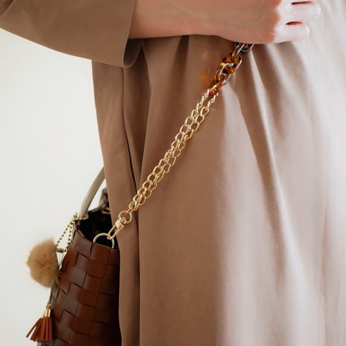 新登場／ショルダーストラップ&ファータッセル付2WAYプラカゴバッグ