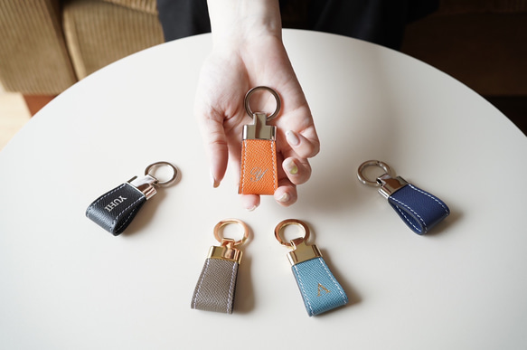 ドイツ型押しワープロラックスのレザーキーリング mini イニシャル刻印