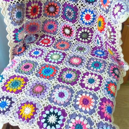 送料無料】ブランケット 紫② マルチカバー グラニースクエア かぎ編み