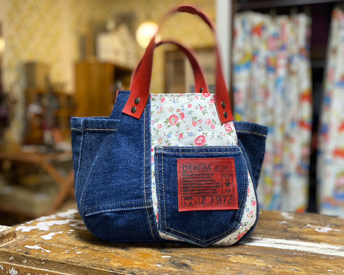 まんまるトートバッグ小サイズ デニムリメイク×コットンダック小花柄