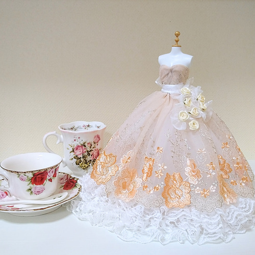 495一点物ミニチュアウェディングドレス オレンジ系 薔薇とフリルの