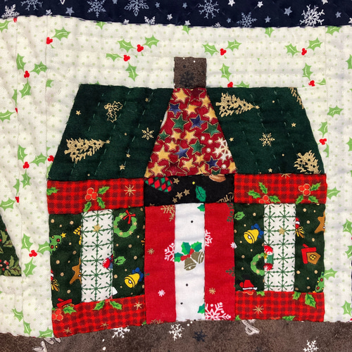 パッチワークキルトのタペストリー(ハウス・ツリー) その他インテリア