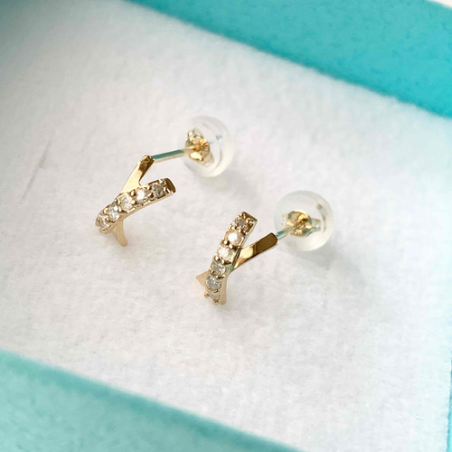 地金＊18金【クロス×天然ダイヤモンド0.1ctピアス】イエローゴールド