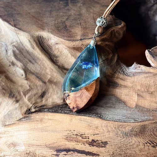 Ocean Drop ウッドレジンアクセサリー ペンダント 楡(ニレ) ネックレス
