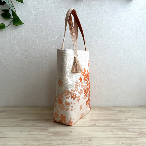 ◇30%off◇絹の帯と帯締めのバッグ 舞桜文柄 帯リメイク224AB