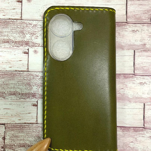 2枚ポケット付き 栃木レザー グリーン/オリーブ スマホケース 手帳型