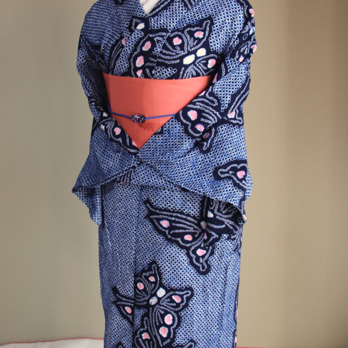 ◇アウトレット◇現代 有松鳴海絞 浴衣◇【濃紺】蝶 世代を問わず普遍