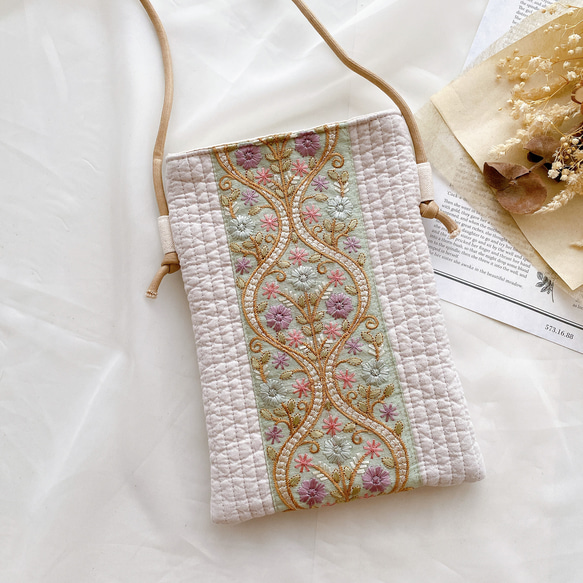 インド刺繍リボン】ハンドメイド サコッシュ ポシェット ヌビ バッグ
