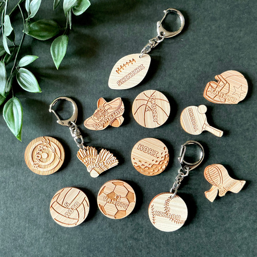 名入れ スポーツ竹製札 ネックレス/キーホルダー/ヘアゴム/マグネット