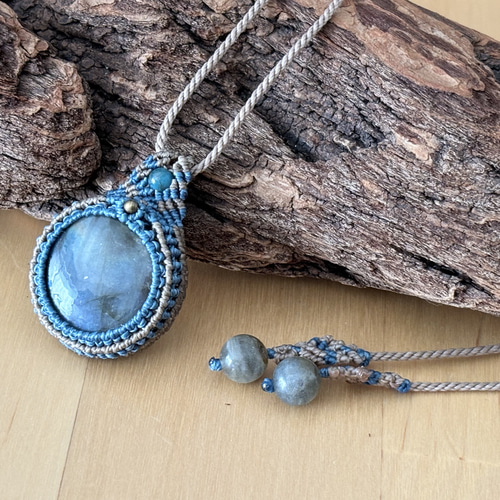 ラブラドライトのマクラメ編みネックレス ネックレス・ペンダント 巻