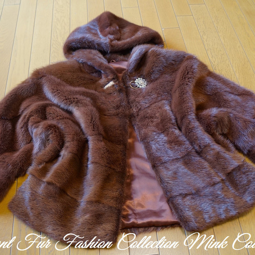 カジュアルと華やかさを兼ね備える☆リラックス感あるスタイル ミンク